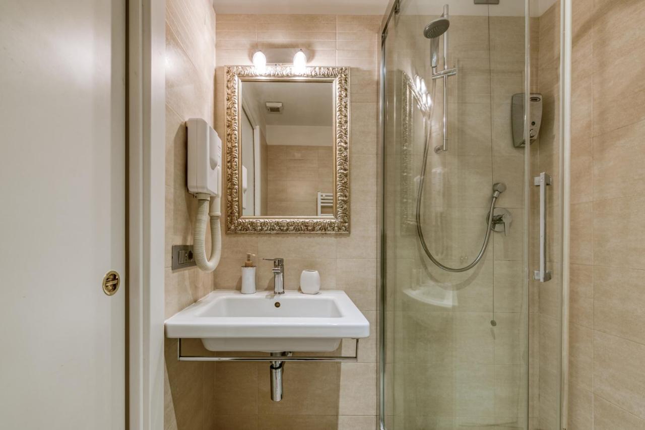 Catone Vatican Suites ローマ エクステリア 写真